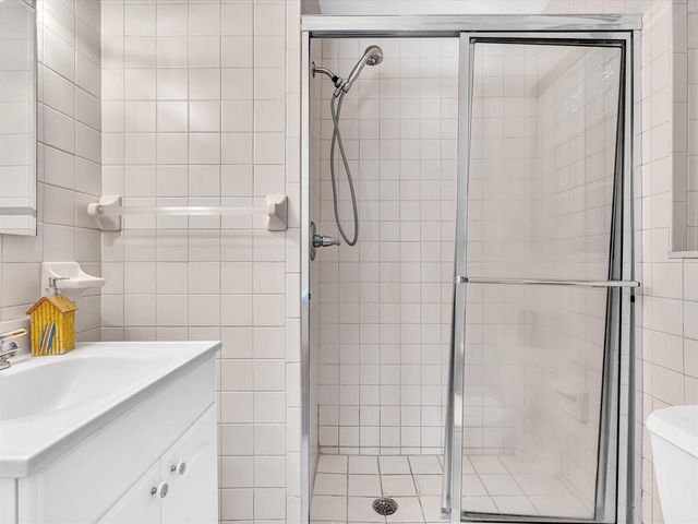 2800 NE 55th Street, Fort Lauderdale, FL 33308