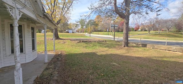 276 MAIN ST, Stanardsville, VA 22973