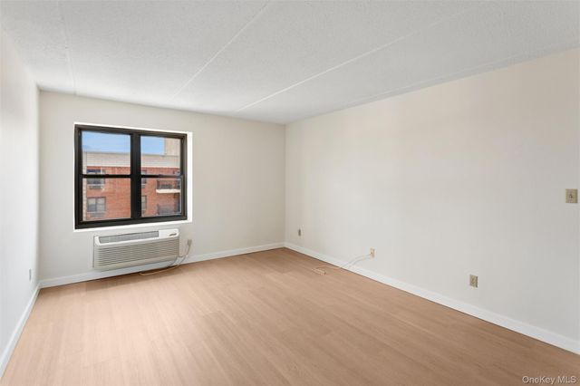 230 W Broadway 713, Long Beach, NY 11561