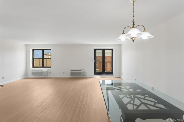 230 W Broadway 713, Long Beach, NY 11561