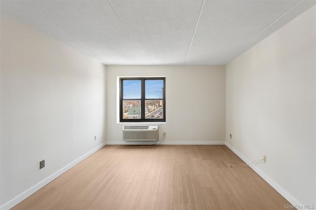 230 W Broadway 713, Long Beach, NY 11561