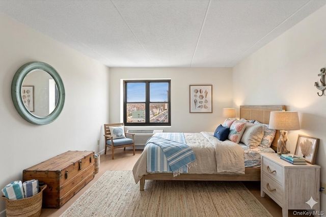 230 W Broadway 713, Long Beach, NY 11561
