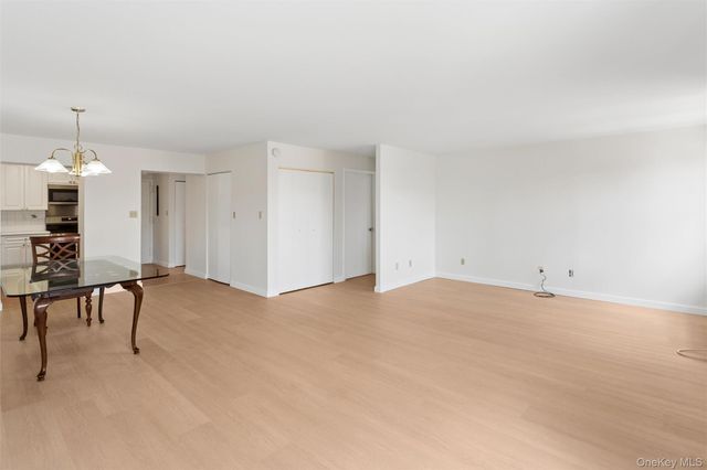 230 W Broadway 713, Long Beach, NY 11561