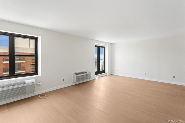 230 W Broadway 713, Long Beach, NY 11561