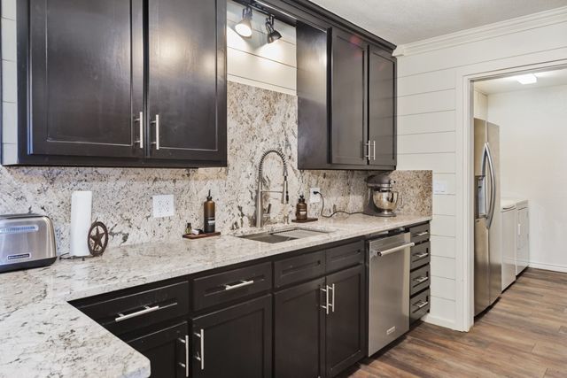 513 Patterson Street, Bowie, TX 76230
