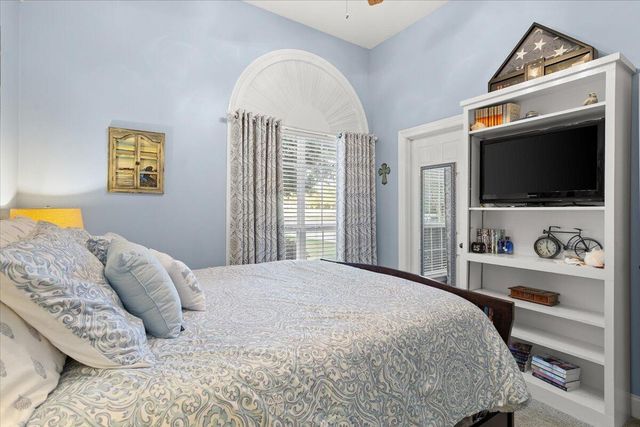 21 Crescent Ridge Dr, Hattiesburg, MS 39402