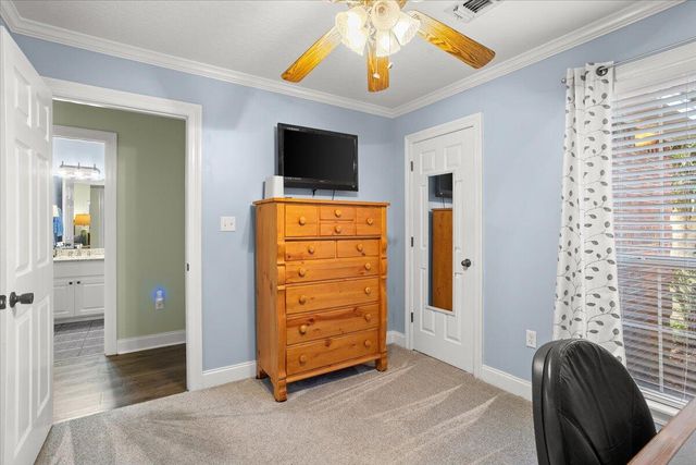 21 Crescent Ridge Dr, Hattiesburg, MS 39402