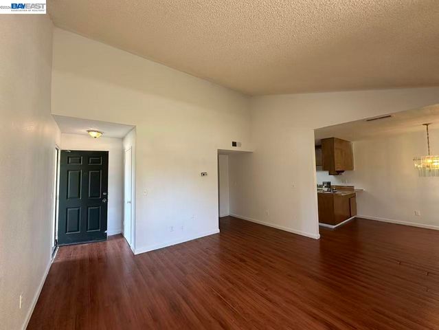 2714 Harvest Ln, Antioch, CA 94531