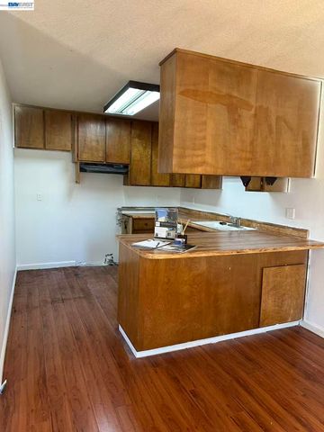 2714 Harvest Ln, Antioch, CA 94531