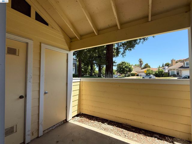 2714 Harvest Ln, Antioch, CA 94531