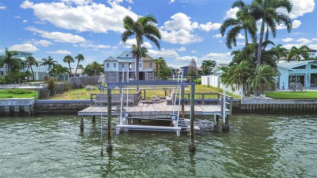 316 173RD AVENUE E, North Redington Beach, FL 33708