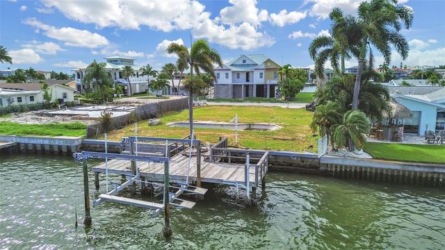 316 173RD AVENUE E, North Redington Beach, FL 33708