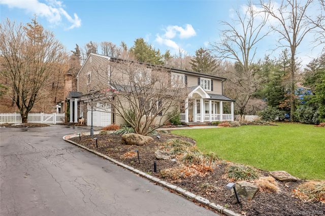 28 Clipper Drive, Northport, NY 11768