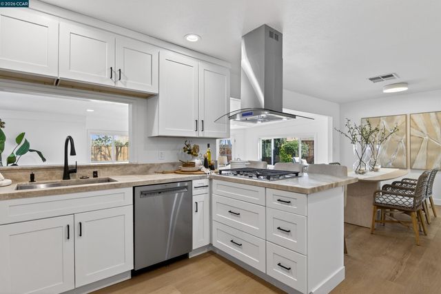 7761 Ironwood Dr, Dublin, CA 94568