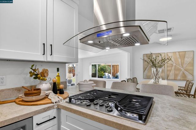 7761 Ironwood Dr, Dublin, CA 94568