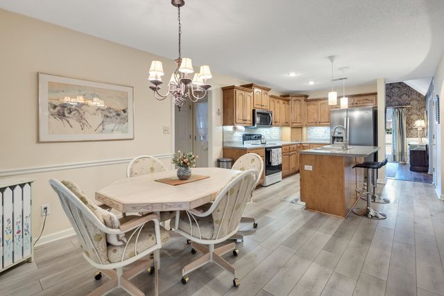 20 BROOKHAVEN LN, Oakland, TN 38060