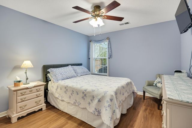 20 BROOKHAVEN LN, Oakland, TN 38060