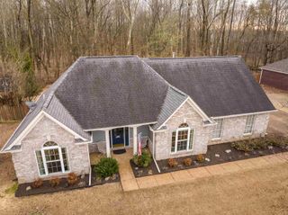 20 BROOKHAVEN LN, Oakland, TN 38060