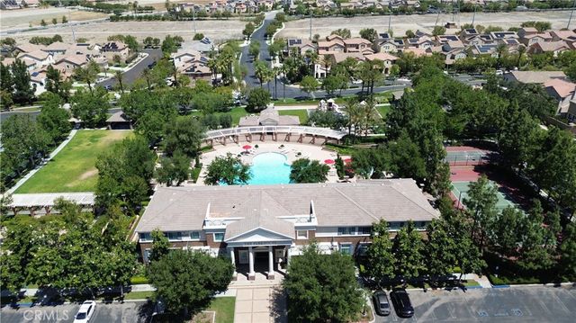 16064 Jamie 8, Fontana, CA 92336