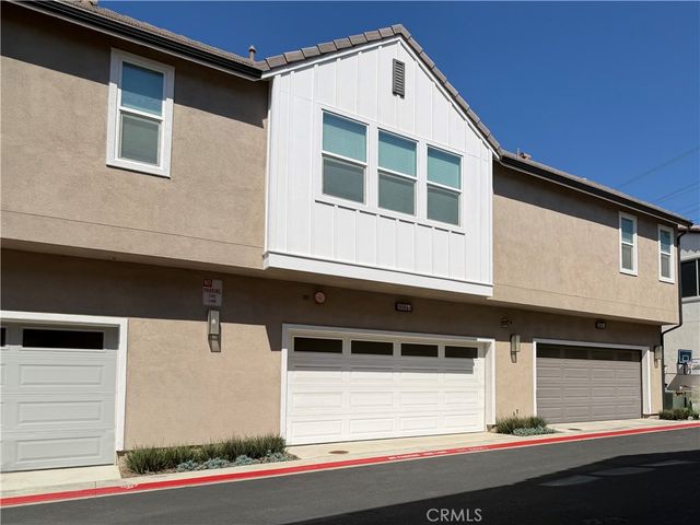 16064 Jamie 8, Fontana, CA 92336