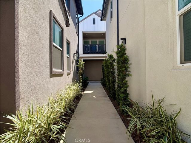 16064 Jamie 8, Fontana, CA 92336