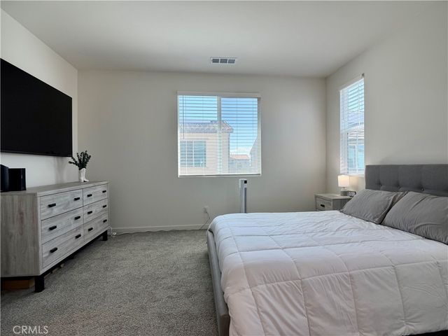 16064 Jamie 8, Fontana, CA 92336