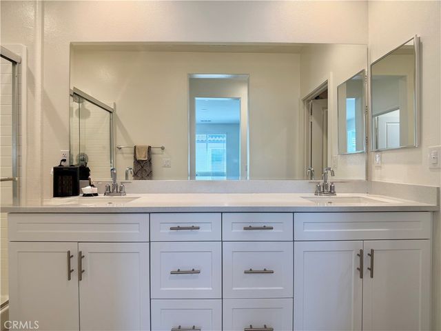 16064 Jamie 8, Fontana, CA 92336