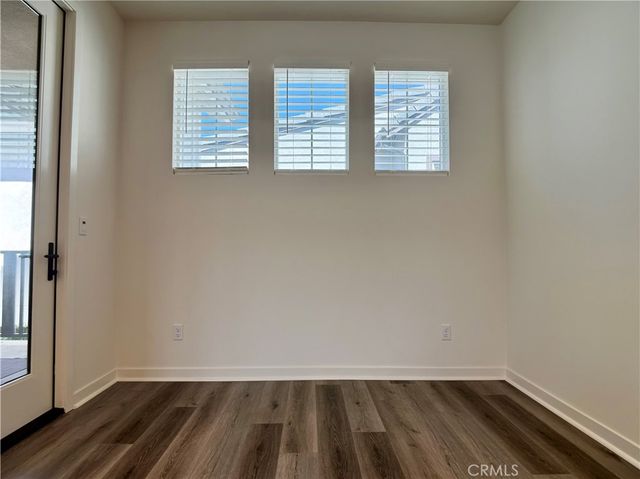 16064 Jamie 8, Fontana, CA 92336