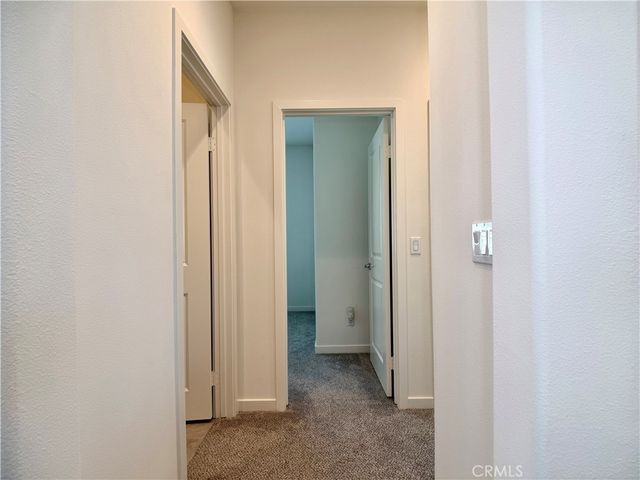 16064 Jamie 8, Fontana, CA 92336