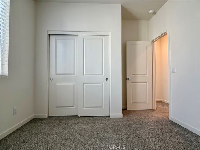 16064 Jamie 8, Fontana, CA 92336