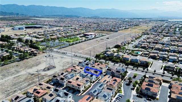 16064 Jamie 8, Fontana, CA 92336
