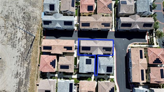 16064 Jamie 8, Fontana, CA 92336
