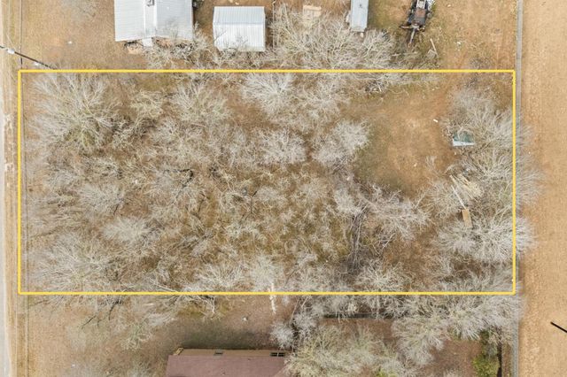 352 Keanahalululu LN, Bastrop, TX 78602