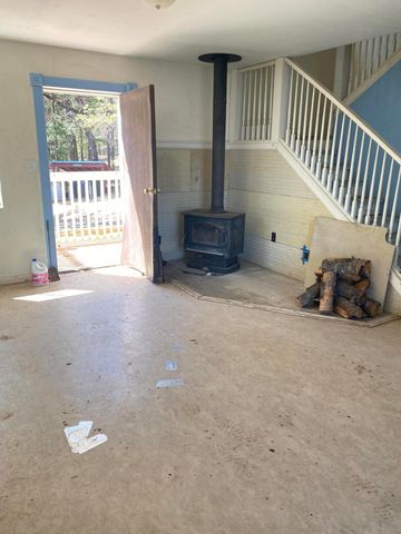 440 Upper Moore Gulch Road, Trinity Center, CA 96091