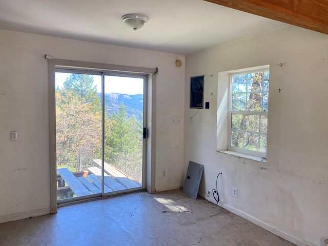 440 Upper Moore Gulch Road, Trinity Center, CA 96091