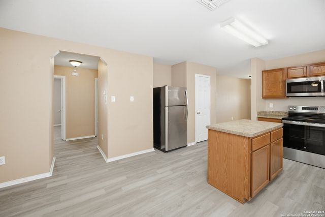 5843 Providence Oak, San Antonio, TX 78249