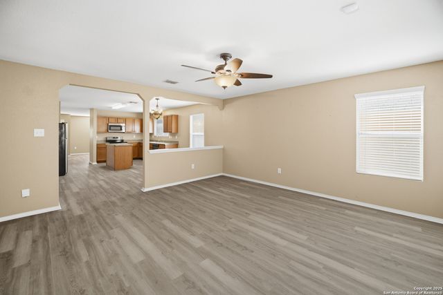 5843 Providence Oak, San Antonio, TX 78249