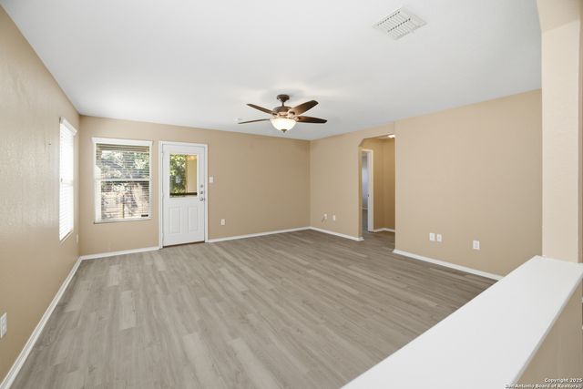 5843 Providence Oak, San Antonio, TX 78249