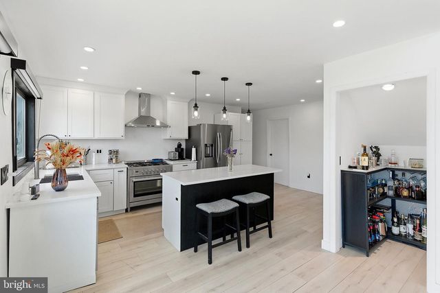 15 PARKERS POINT BLVD, Forked River, NJ 08731