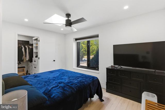 15 PARKERS POINT BLVD, Forked River, NJ 08731