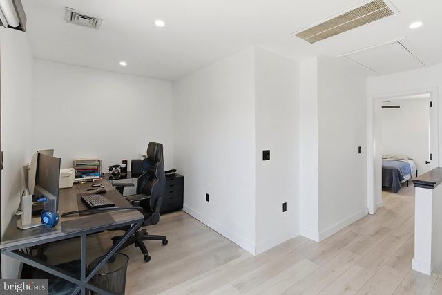 15 PARKERS POINT BLVD, Forked River, NJ 08731