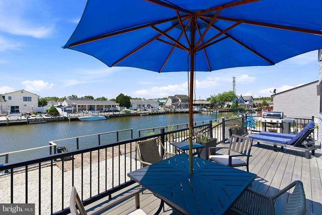 15 PARKERS POINT BLVD, Forked River, NJ 08731