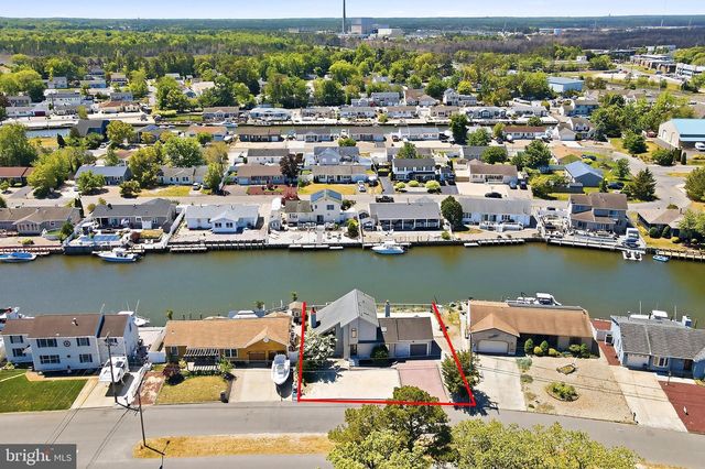 15 PARKERS POINT BLVD, Forked River, NJ 08731