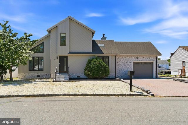 15 PARKERS POINT BLVD, Forked River, NJ 08731