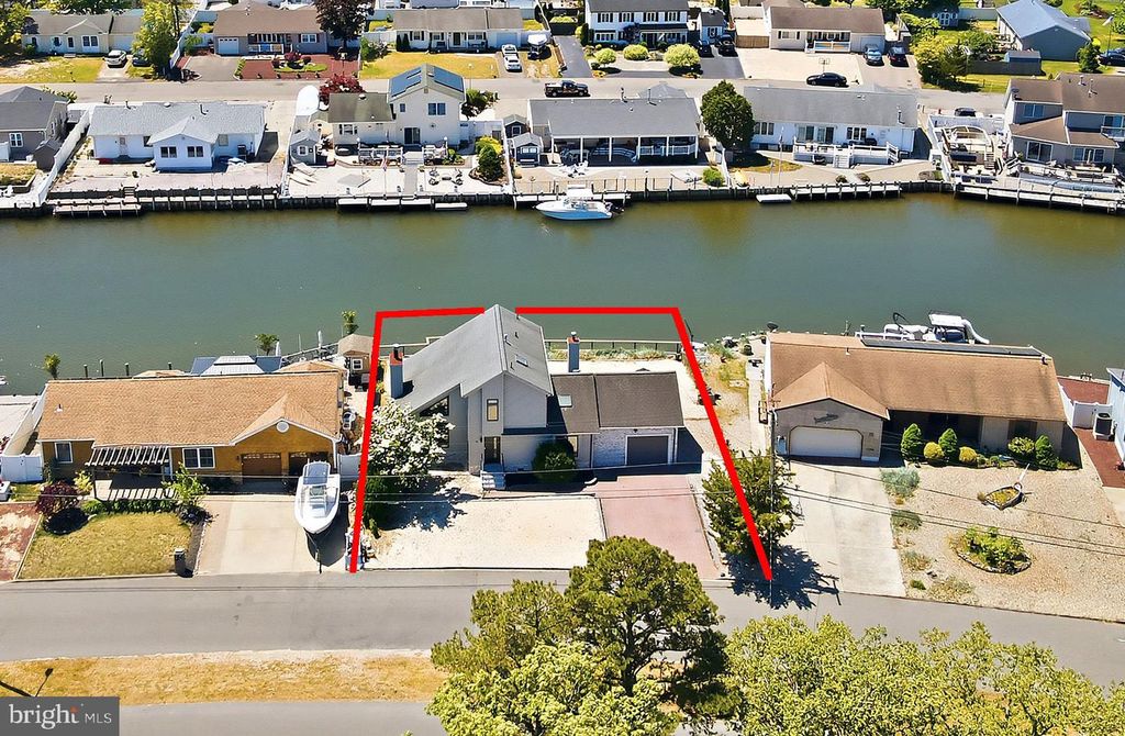 15 PARKERS POINT BLVD, Forked River, NJ 08731