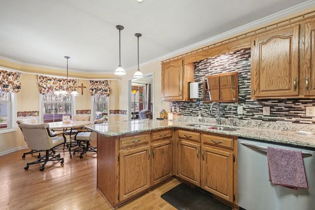 875 Sixteenth Model Rd, Manchester, TN 37355