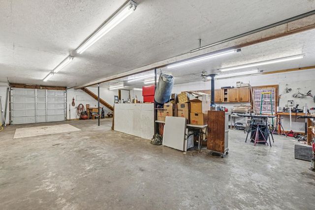 875 Sixteenth Model Rd, Manchester, TN 37355