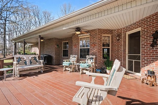 875 Sixteenth Model Rd, Manchester, TN 37355