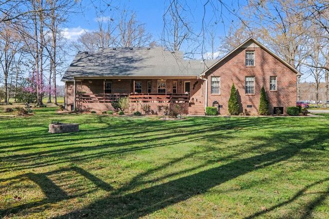 875 Sixteenth Model Rd, Manchester, TN 37355