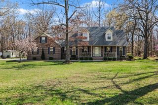 875 Sixteenth Model Rd, Manchester, TN 37355